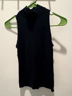 Kotn Black Mockneck Tank Top Women’s Medium
